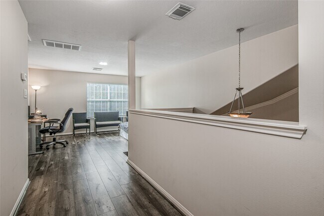 Building Photo - 16418 Pademelon Dr