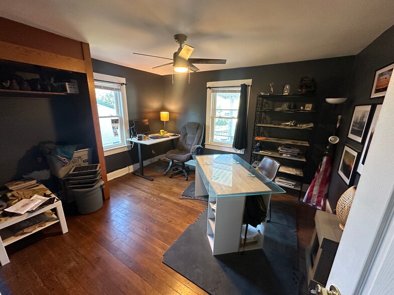 Building Photo - 200 Lylburn Rd