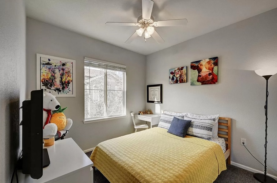 Secondary Bedroom 1 - 13043 Grant Cir E