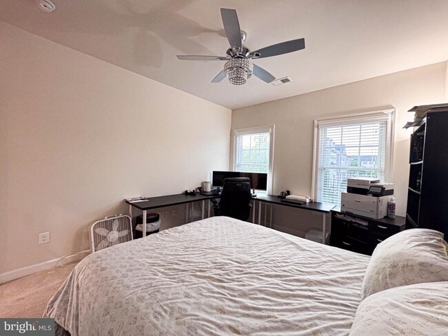 Building Photo - 41523 Cross Canter Dr