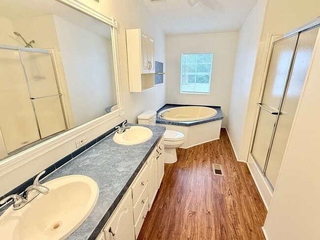 Building Photo - 3936 Griffith Rd