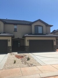 Building Photo - 3 Bedroom Townhome in Santa Clara