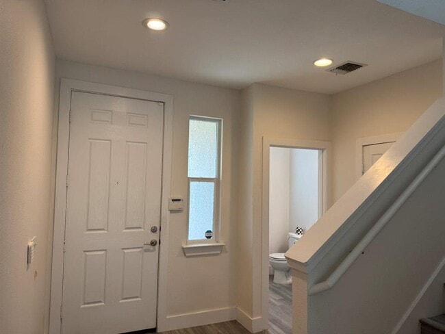 Building Photo - 11221 Whitefaulds Dr