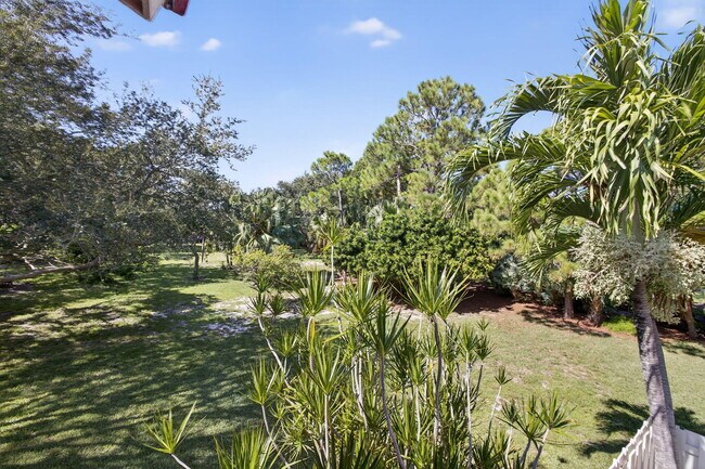 Building Photo - 246 Seabreeze Cir