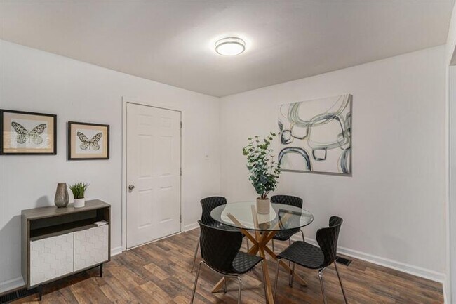 Building Photo - 3181 Pennington Cir SW
