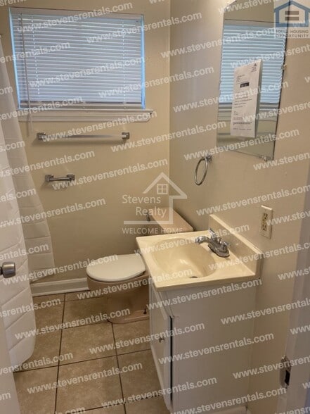 Building Photo - 1720 Cambridge Dr