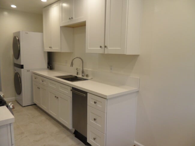 Building Photo - 1821 20th St