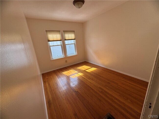 Building Photo - 223 Wilmore Pl