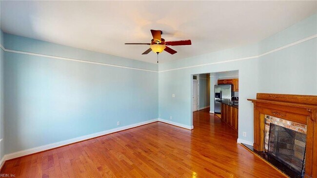 Building Photo - 409 Dinwiddie St