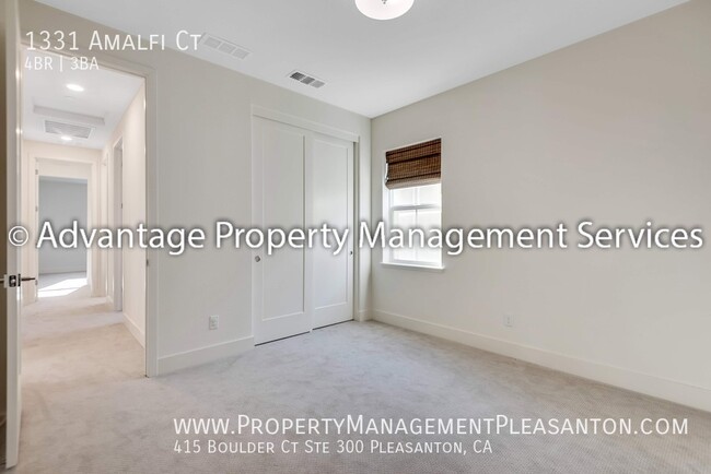 Building Photo - 1331 Amalfi Ct