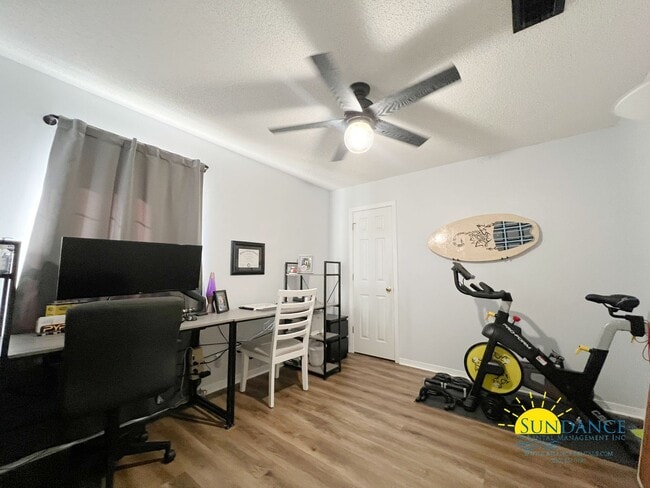 Building Photo - 3 Bedroom Home in Waterford Estates in Mary Esther!