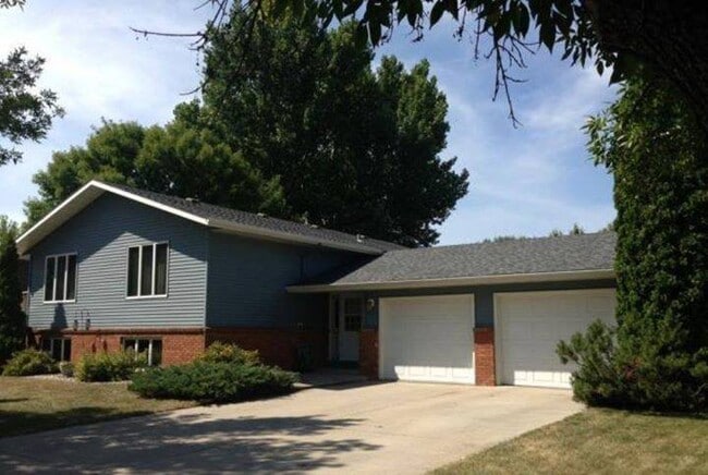 Building Photo - 4803 6th Ave N