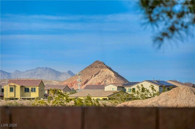 Building Photo - 9260 Pembrook Falls Ave