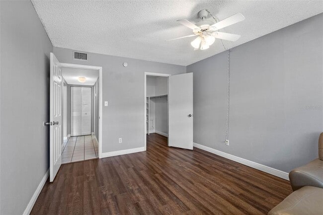 Building Photo - 5820 N Church Ave