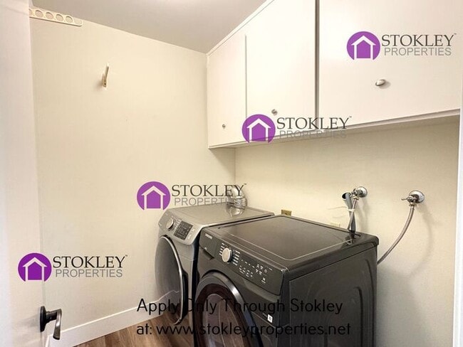 Building Photo - 1538 Siskiyou Dr