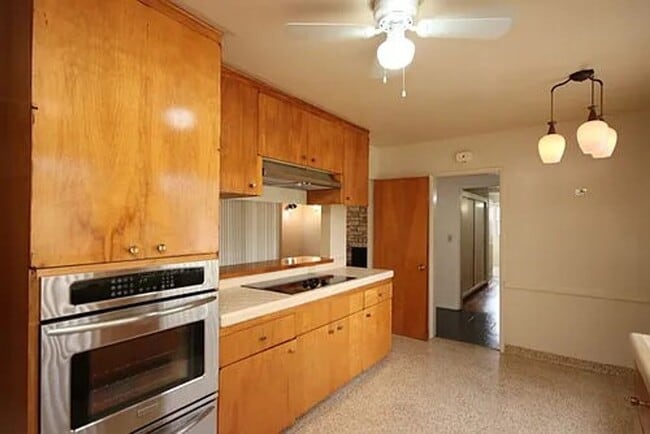Building Photo - Beautiful 3 bed In Los Angeles
