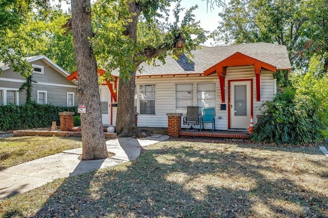 Building Photo - 2604 Bomar Ave
