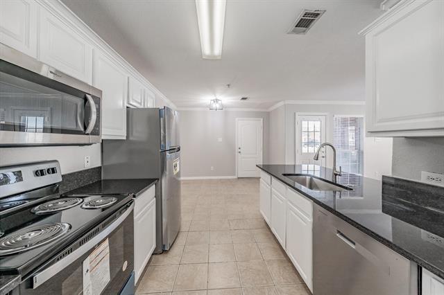 Building Photo - 230 Overleaf Dr