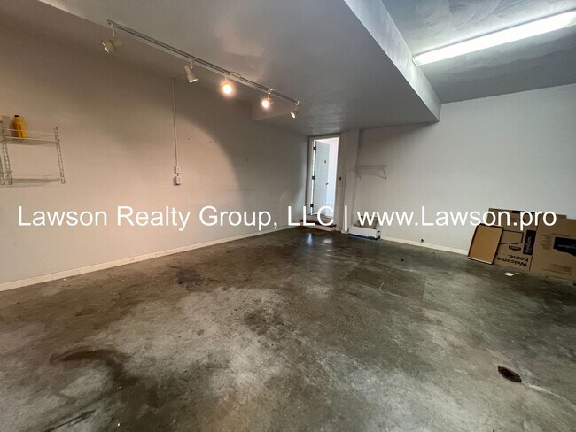 Building Photo - Beautiful Four Bedroom Home in "The Groves...