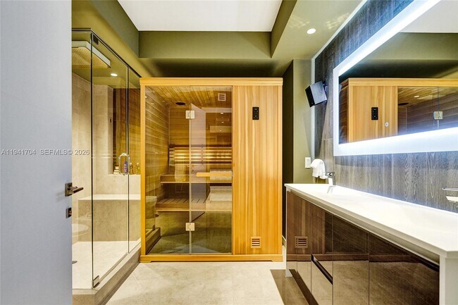 Building Photo - 1800 S Ocean Dr