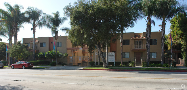 Building Photo - Fair Oaks Pointe Apartments