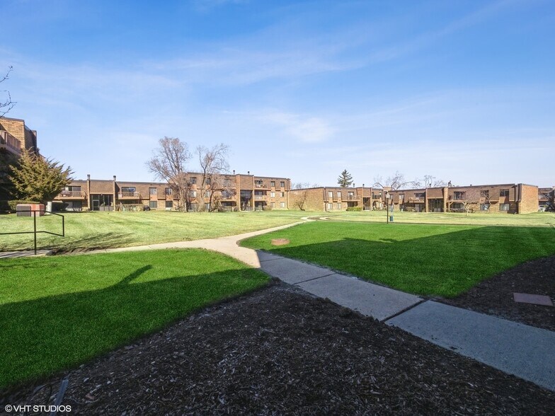 Building Photo - 625 Derry Ct