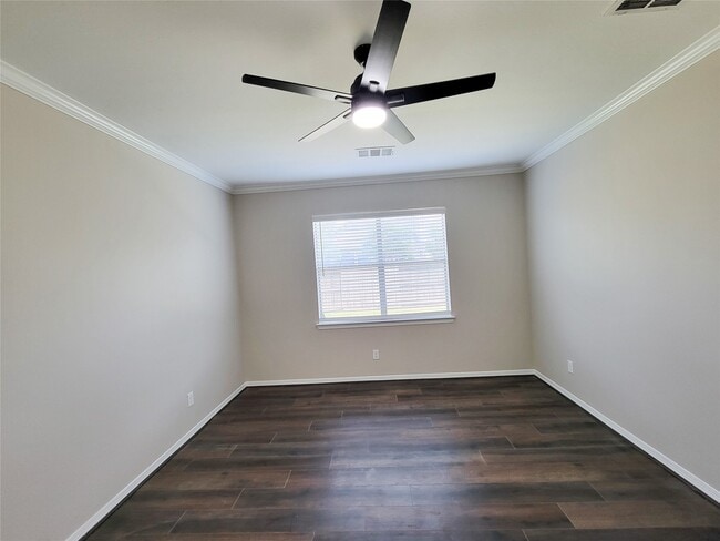 Building Photo - 11130 Celano Dr