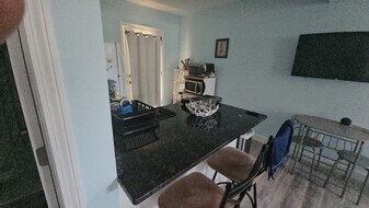 Building Photo - 75 Neptune St