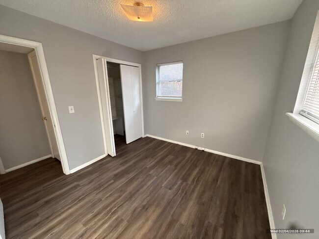 Building Photo - 629 Reynolds Rd