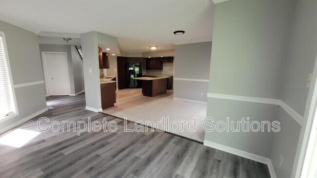 Building Photo - 80 Ridgecrest Ct