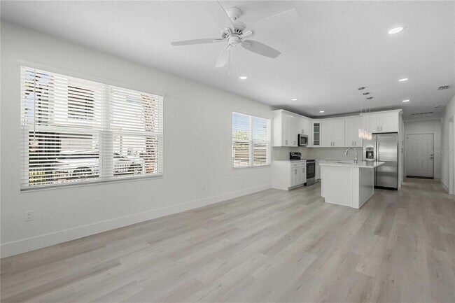 Building Photo - 2203 N Blvd