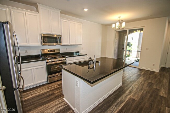 Building Photo - 20 Barbara Ln