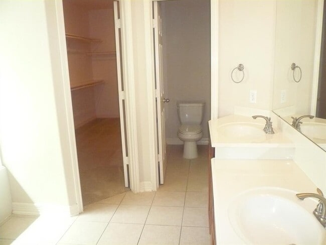 Building Photo - 18003 Obelisk Bay Dr