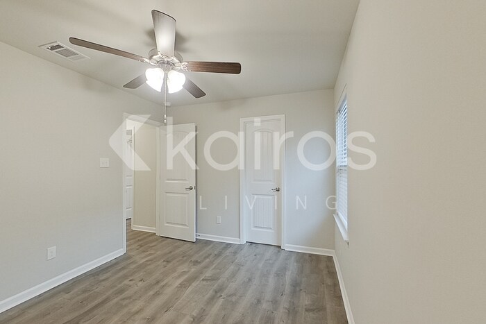 Building Photo - 416 Mango Dr