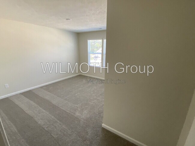 Building Photo - 16364 Pruett Ln