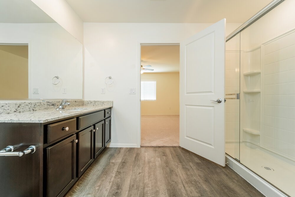 Building Photo - 12835 N Peony Dr