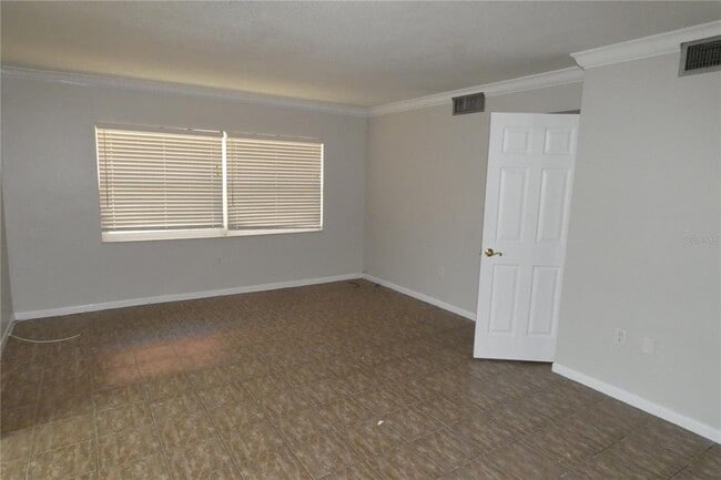 Building Photo - 5831 8th Ave N