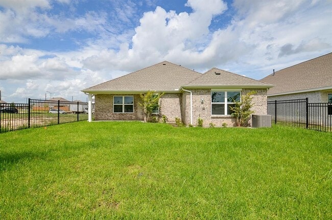 Building Photo - 4656 Peony Grn Dr