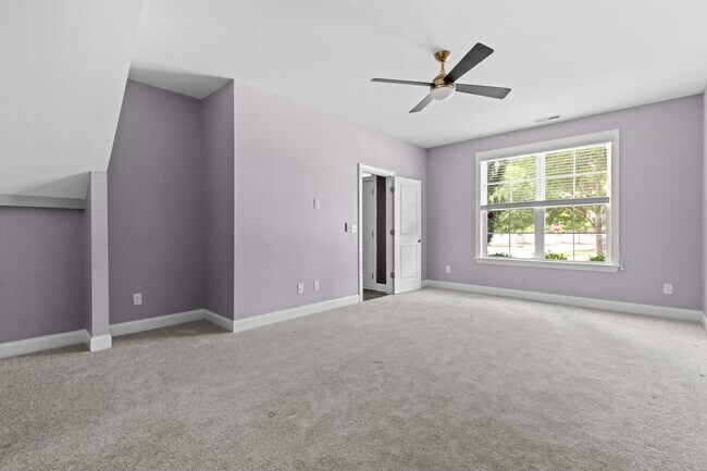 Building Photo - 3102 Rushworth Dr