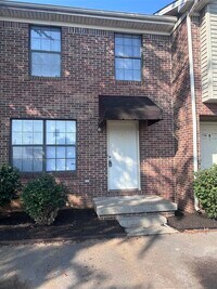 Building Photo - 1746 Cave Mill Rd
