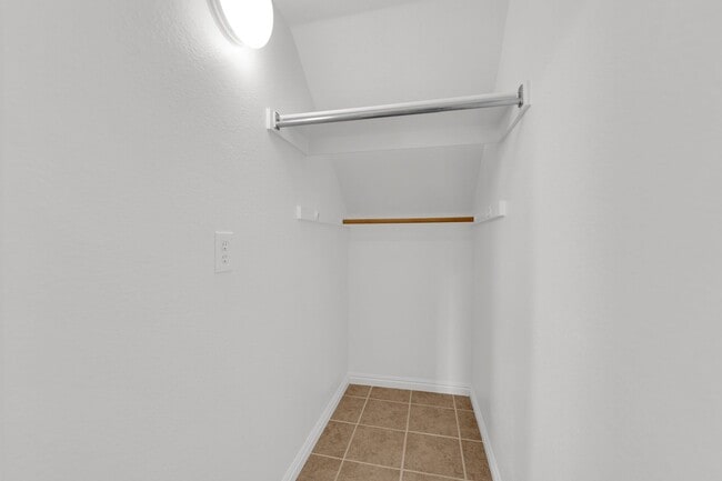 Building Photo - 7470 Margollini St