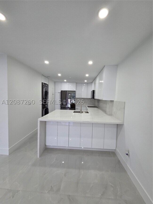 Building Photo - 15434 SW 85th Ln