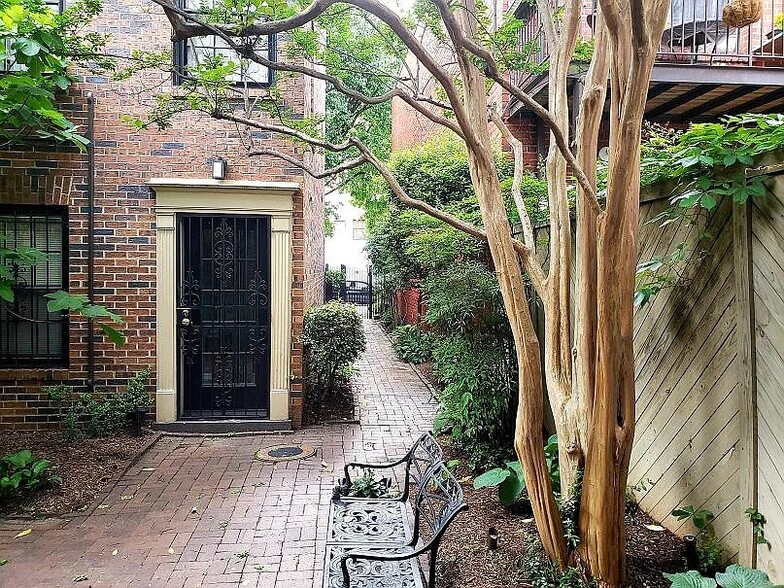 Walkway into unit - 1725 20th St NW