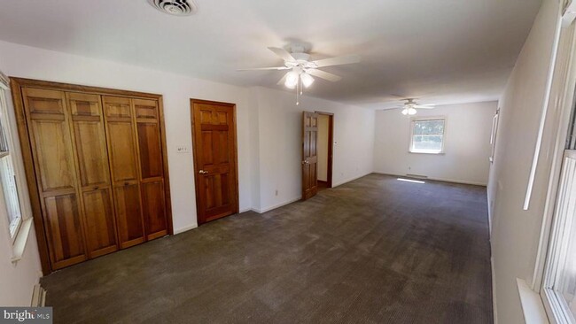 Building Photo - 3842 Stoneybrook Rd