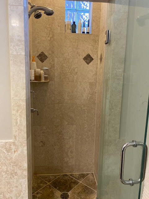 Building Photo - 2706 W Armitage Ave