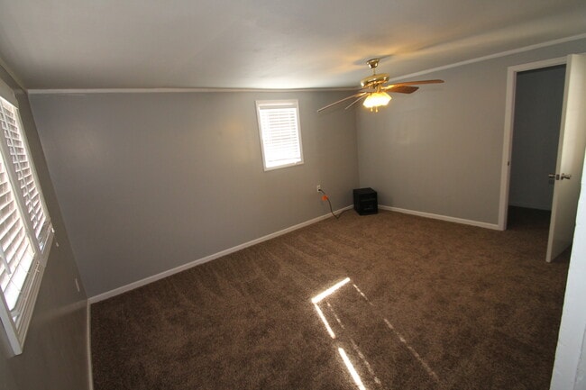 Building Photo - 24hr notice required before showings. Beau...