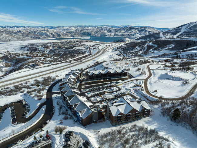 Outdoor Life. Refined. - Pioche Village Apartments