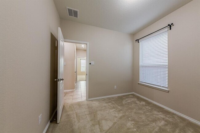 Building Photo - 1113 Arbor Acres Loop