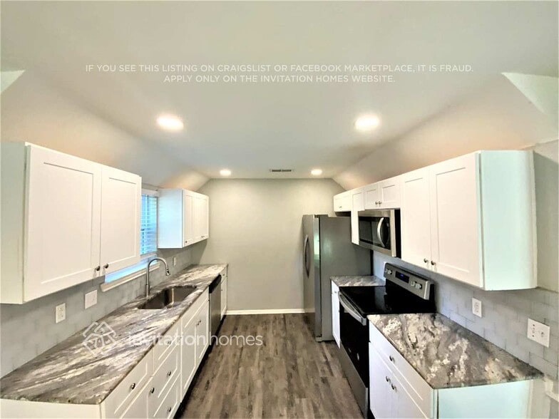 Building Photo - 747 James Cir