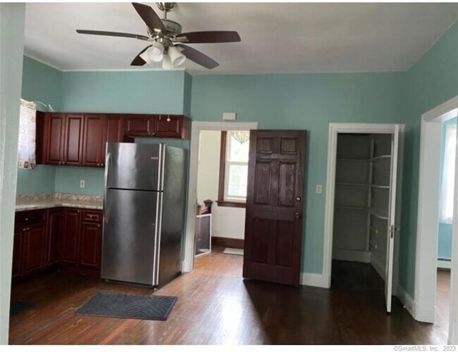 Building Photo - 214 Goffe Terrace